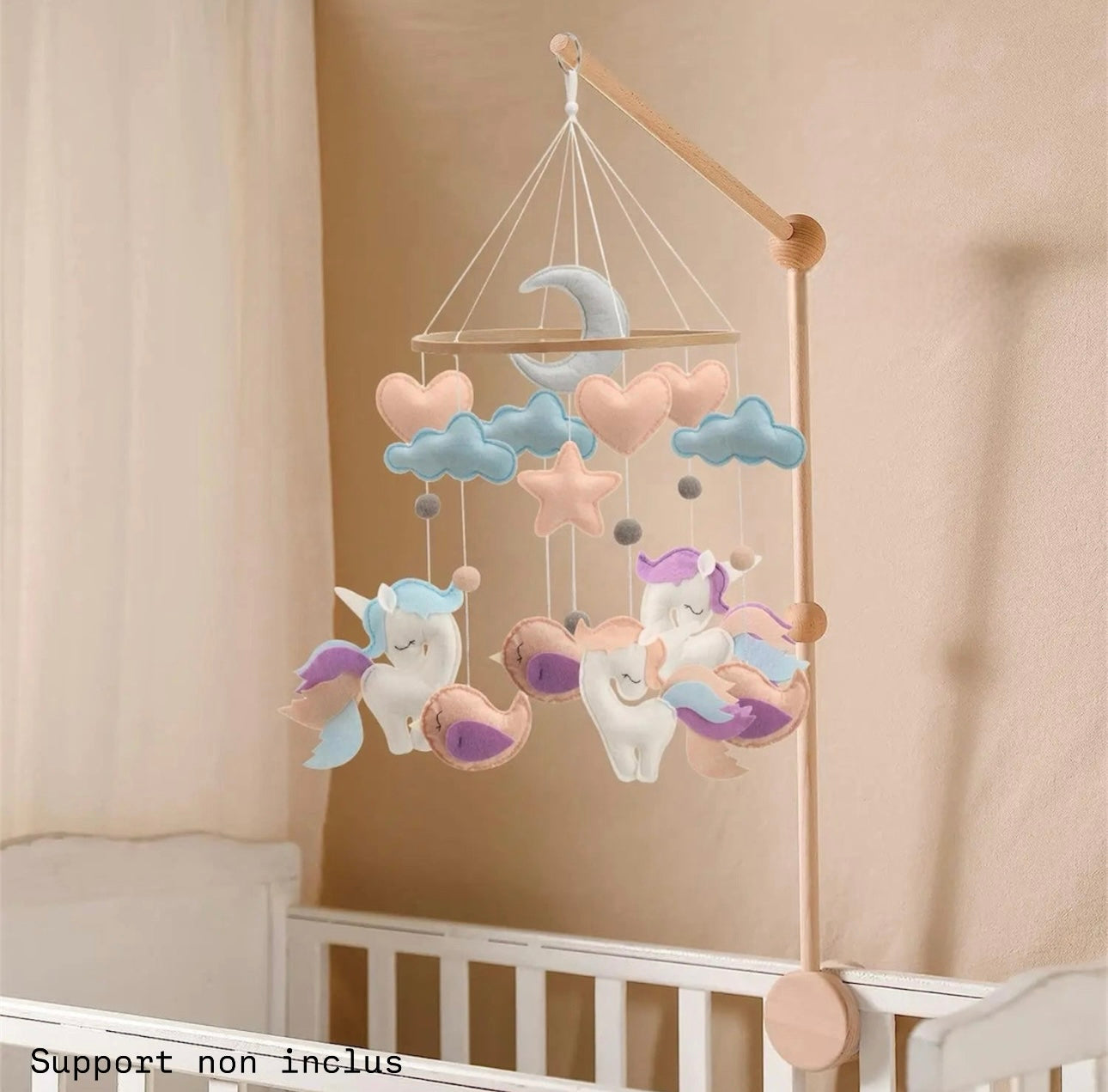 Mobile licorne et nuage