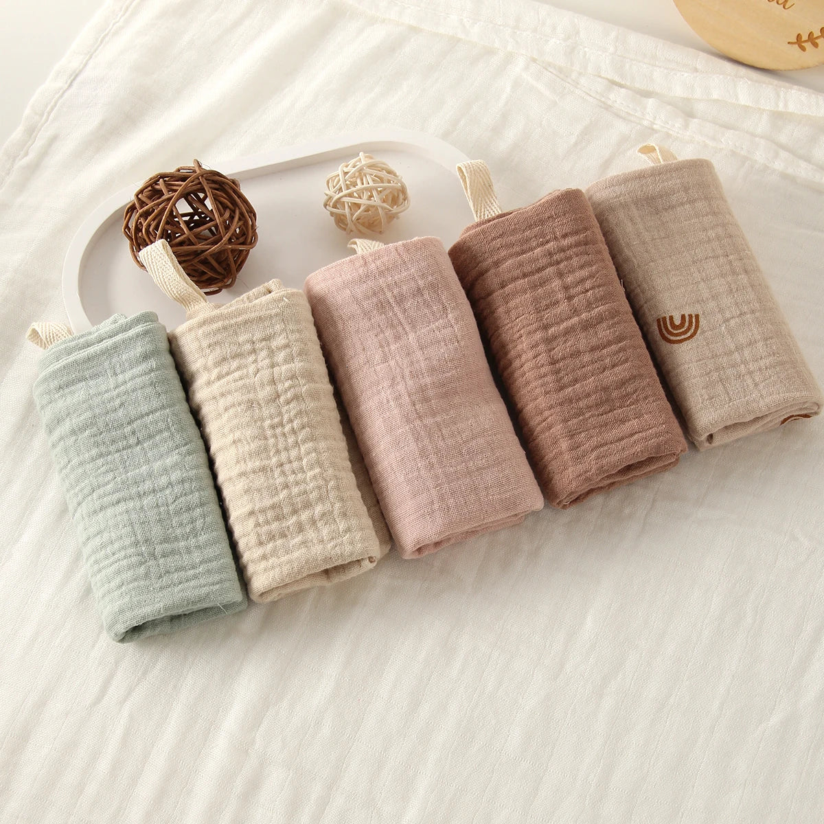 Lot de 5 serviettes de toilette carrées en coton pur