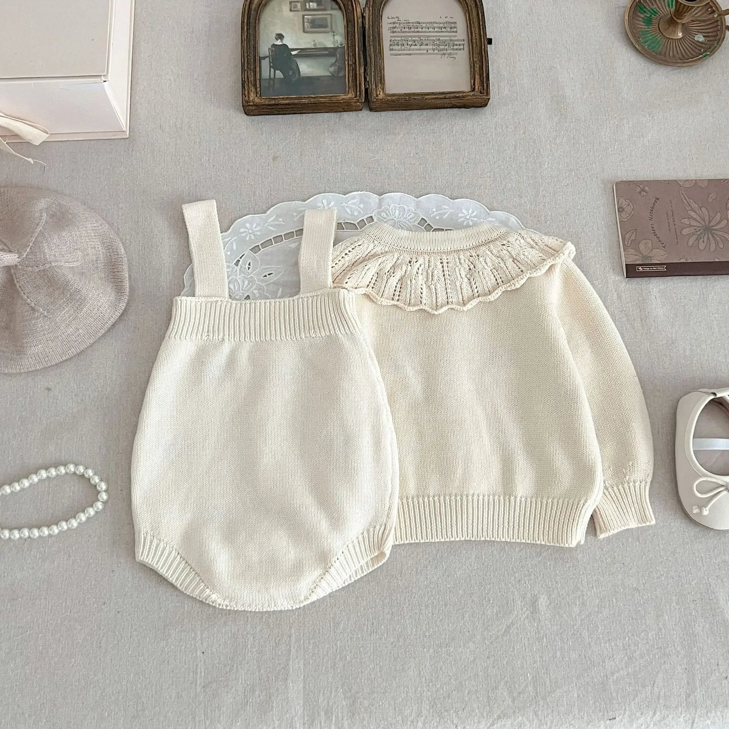 Ensemble tricoté pour fille