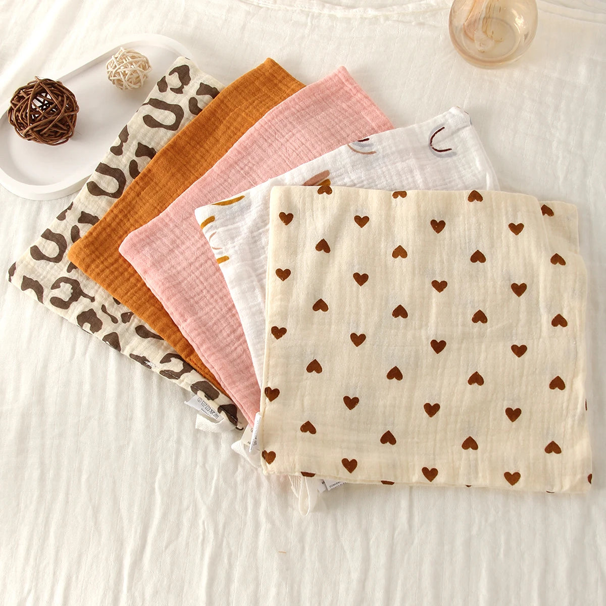 Lot de 5 serviettes de toilette carrées en coton pur
