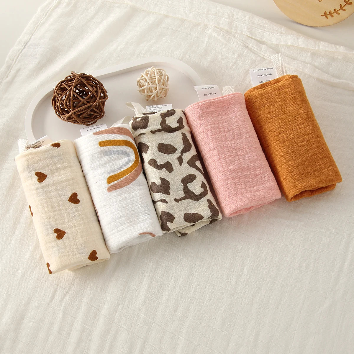 Lot de 5 serviettes de toilette carrées en coton pur