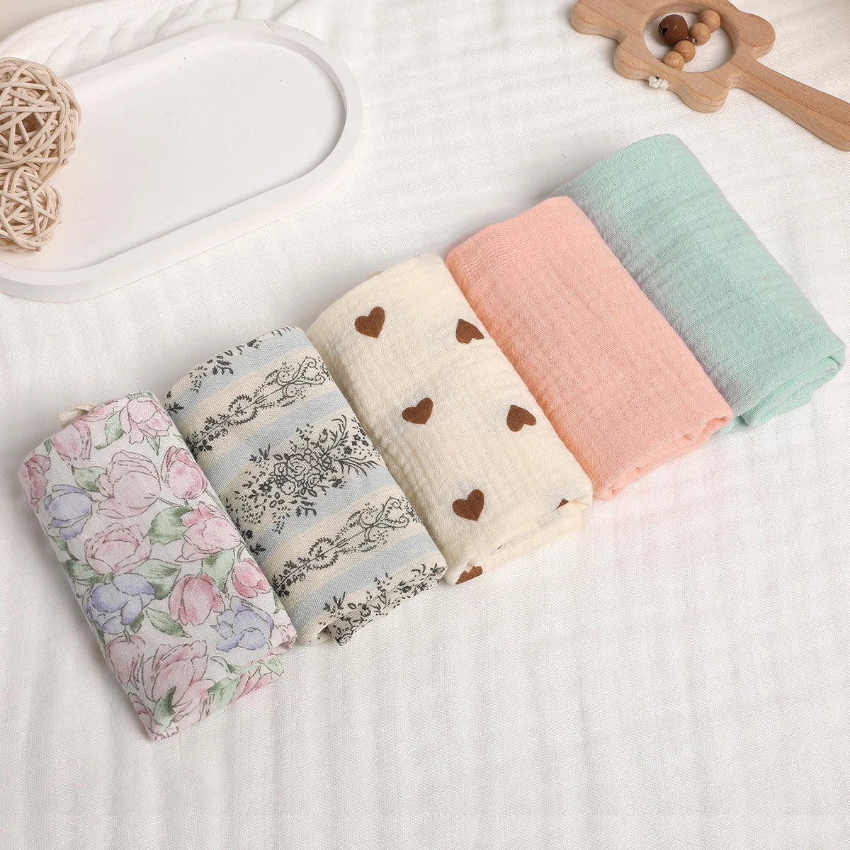 Lot de 5 serviettes de toilette carrées en coton pur