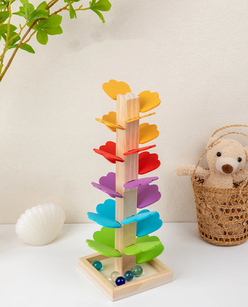 Arbre musical et piste de billes